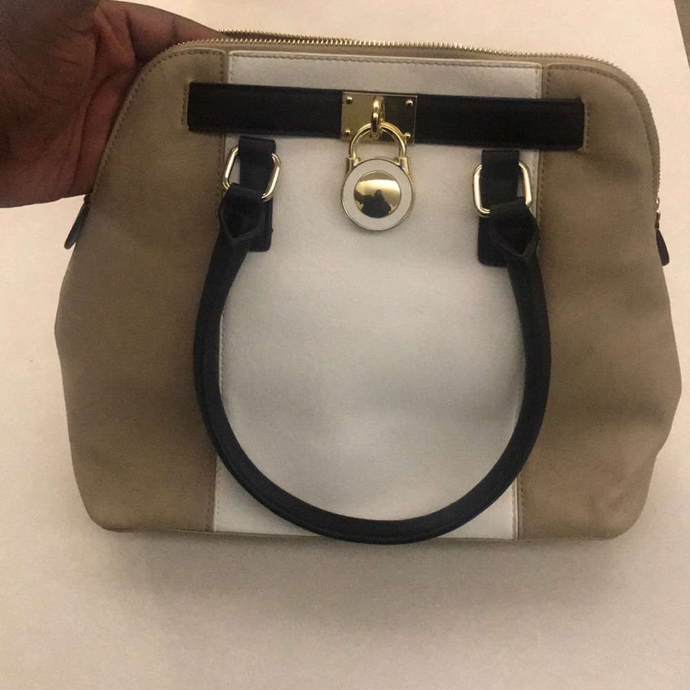 Women’s Handbag!!!!